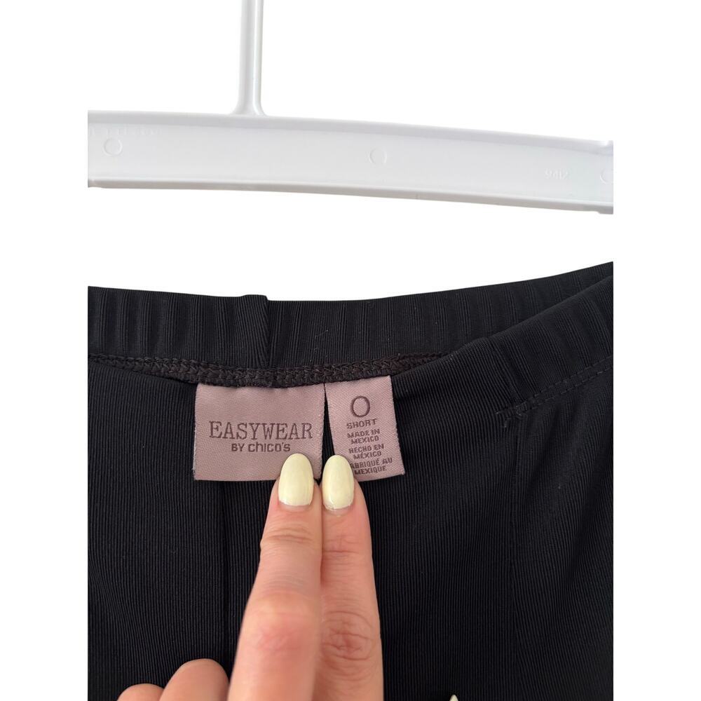 Chico’s Easywear Pants Women’s Size 0 Short Black Pull On Straight Stretch USA - Picture 3 of 7